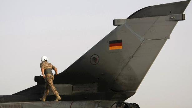 Kampf gegen IS: Berlin will 1.200 Soldaten nach Syrien schicken