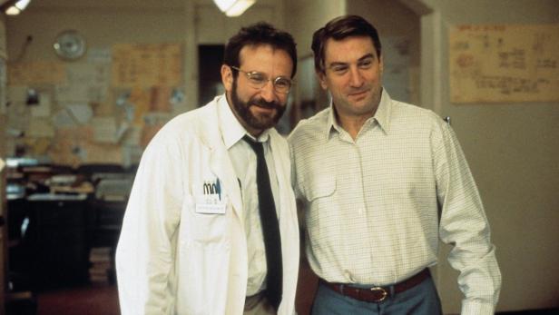 Robin Williams und Robert De Niro in einer Szene aus dem Film „Awakenings“.