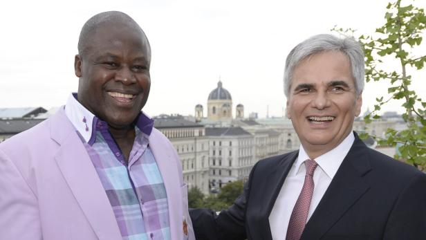 Biko Botowamungu mit dem Kanzler