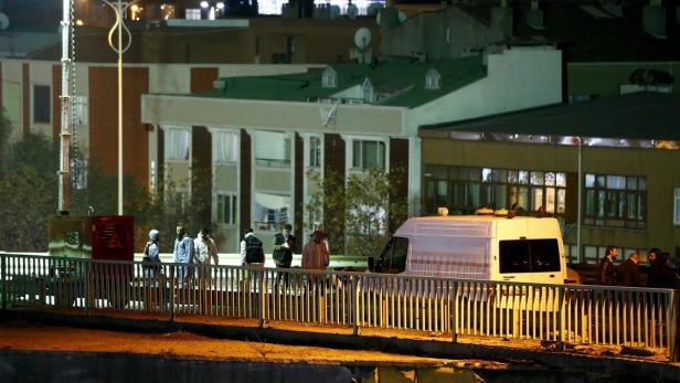 Bombe ging nahe Istanbuler U-Bahn-Station hoch