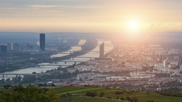 Bildnummer 48322296
Wien, Panorama, Nacht, Skyli…