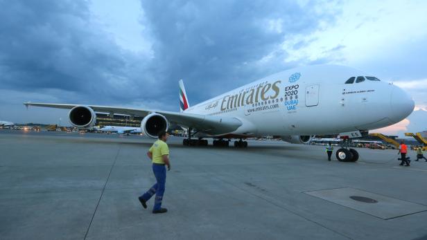 Emirates mit A380 im Anflug auf Wien