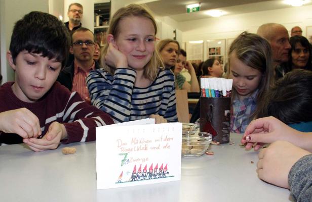 "Kleine Bücher" in der großen Bibliothek