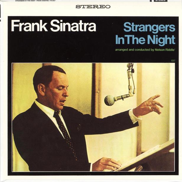 Das Cover des Albums „Strangers In The Night“ von Frank Sinatra.