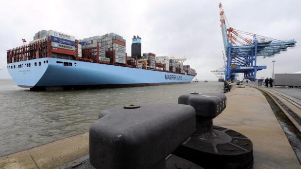 Das größte Containerschiff der Welt steht bereit