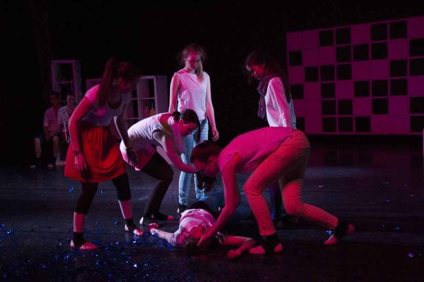maximal_medial_macht schule theater