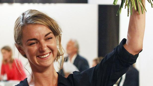 Nora Gomringer gewinnt den "Bachfrau-Wettbewerb"