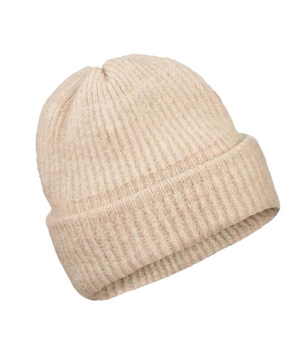 Eine hellrosa, gestrickte Mütze.