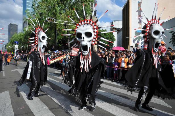 Mexiko City feierte erste "Tag der Toten"-Parade