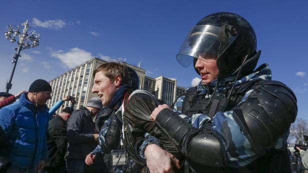 Proteste: EU und USA kritisieren Russland wegen Festnahmen