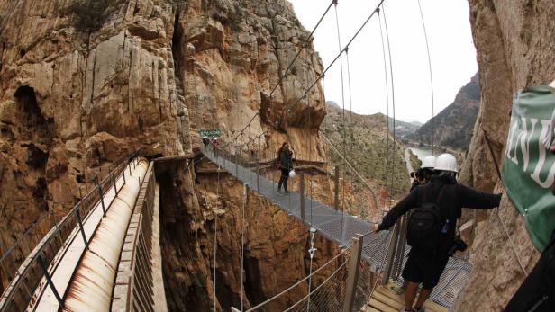 Todesweg: Gefährlichster Klettersteig der Welt eröffnet wieder