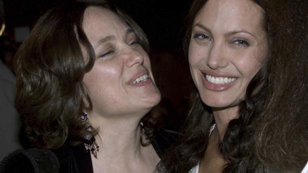 Angelina Jolie ließ sich Eierstöcke entfernen