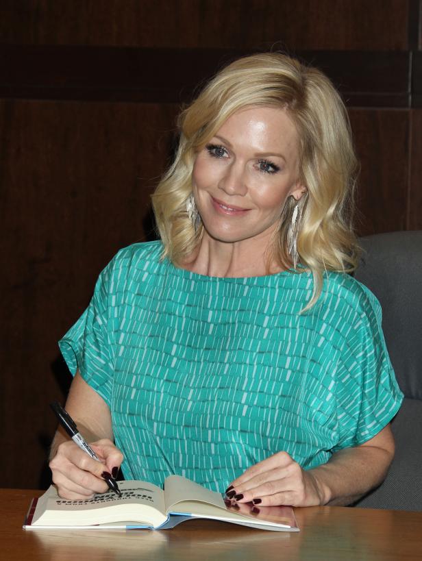 Jenny Garth kann ihr Gesicht nicht mehr bewegen