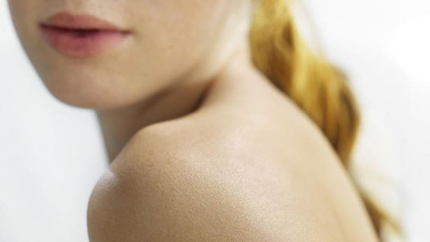 Was hilft bei trockener Haut im Winter?
