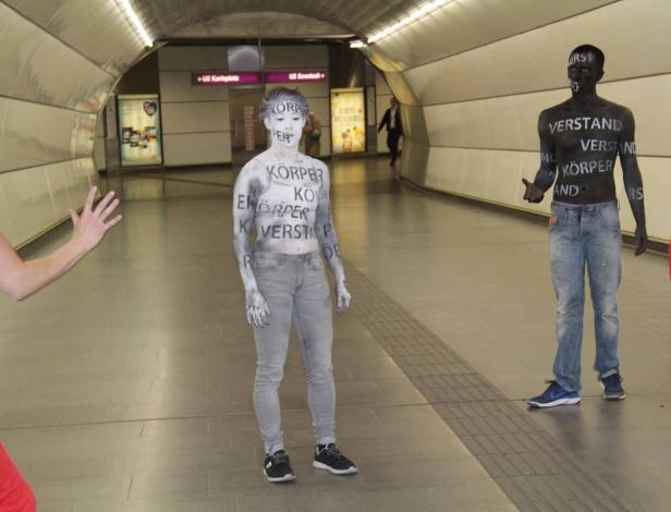 Performance in Wiener U-Bahn-Station