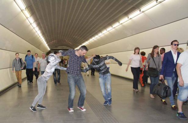 Performance in Wiener U-Bahn-Station