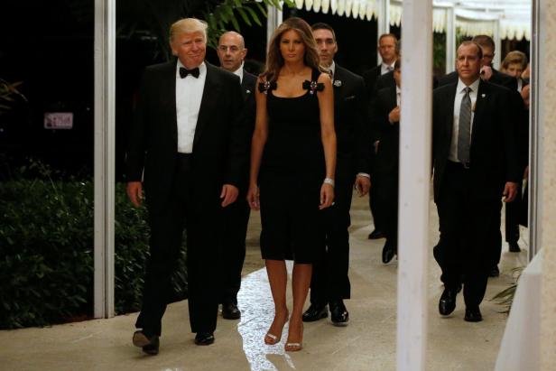 Melania Trump startet in Dolce & Gabbana ins Jahr