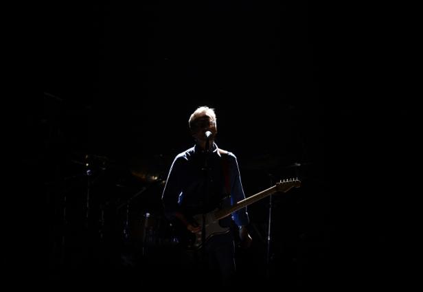 Eric Clapton live: Virtuos, aber erst spät wirklich packend