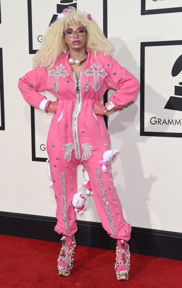 Grammy-Outfits: Sexy Roben trafen auf Hello Kitty-Horror