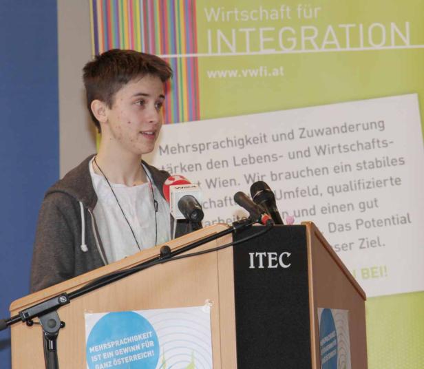 Vorname reicht, keine Hautfarbe!