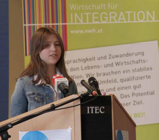 Vorname reicht, keine Hautfarbe!