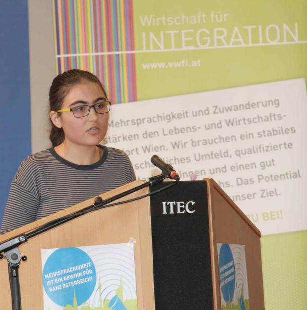 Vorname reicht, keine Hautfarbe!