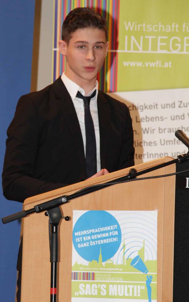 Vorname reicht, keine Hautfarbe!