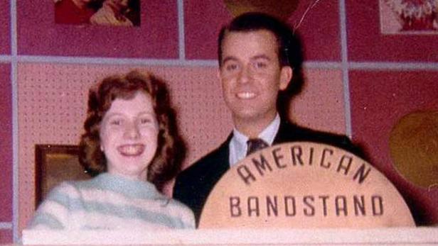 Dick Clark, 1959 mit "American Bandstand" in Philadelphia. Legendärer US-Moderator Dick Clark ist tot