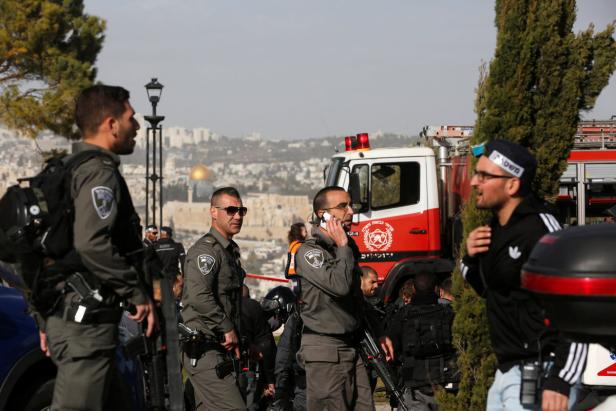 Israel: Lkw rast in Menschen in Jerusalem