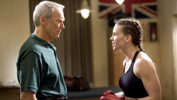 Clint Eastwood und Hilary Swank in einer Szene aus dem Film „Million Dollar Baby“.