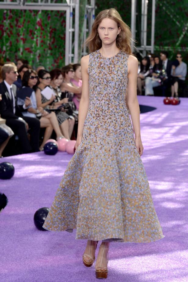 Haute Couture in Paris: Dior gab sich ganz romantisch