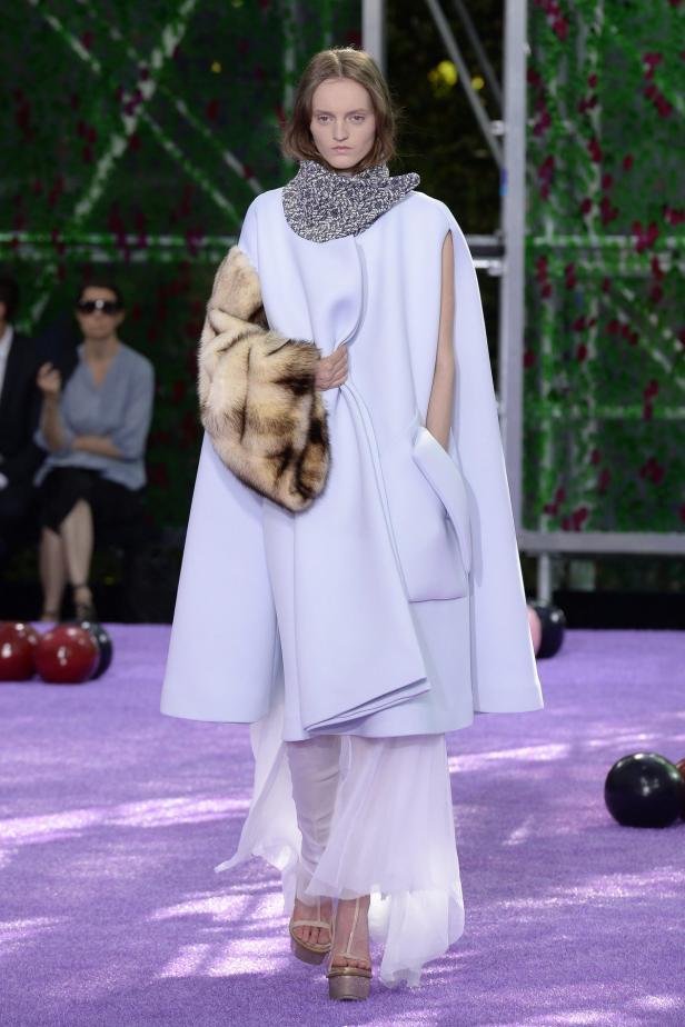 Haute Couture in Paris: Dior gab sich ganz romantisch