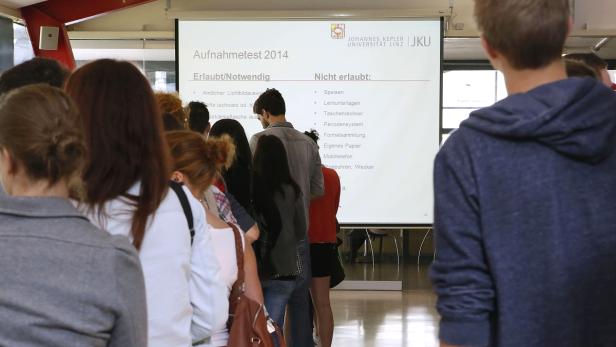 10.000 Anwärter rittern um Studienplatz