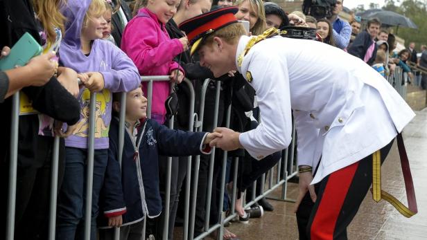 Umjubelt: Prinz Harry gutgelaunt in Australien