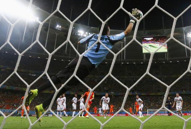 Niederlande gewinnen Viertelfinal-Krimi