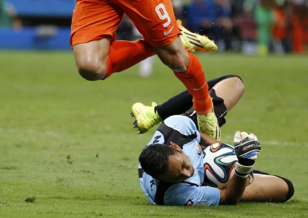 Niederlande gewinnen Viertelfinal-Krimi