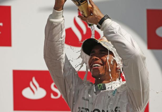 Hamilton gewinnt in Silverstone