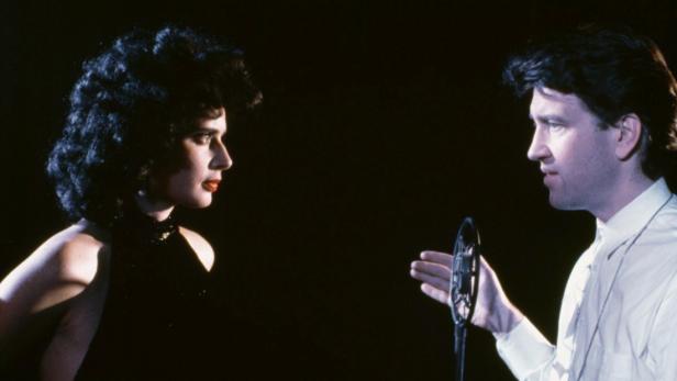David Lynch und Isabella Rossellini bei Dreharbeiten zu „Blue Velvet“.