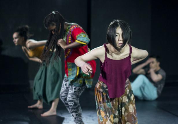 My body in me Tanz-Theater "My Body in Me"