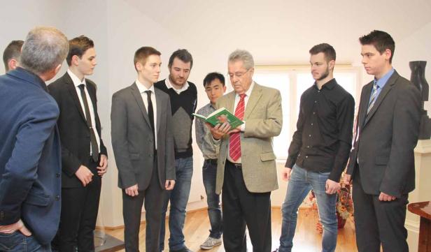 ... vom Treffen mit dem Alt-Präsidenten