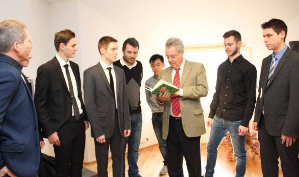 ... vom Treffen mit dem Alt-Präsidenten