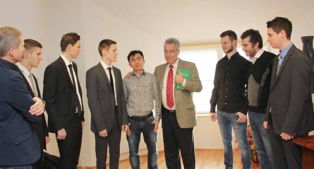 ... vom Treffen mit dem Alt-Präsidenten