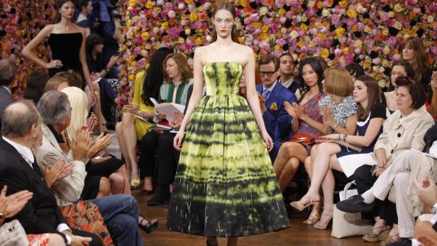 Dior: Erste Raf Simons Schau überzeugte