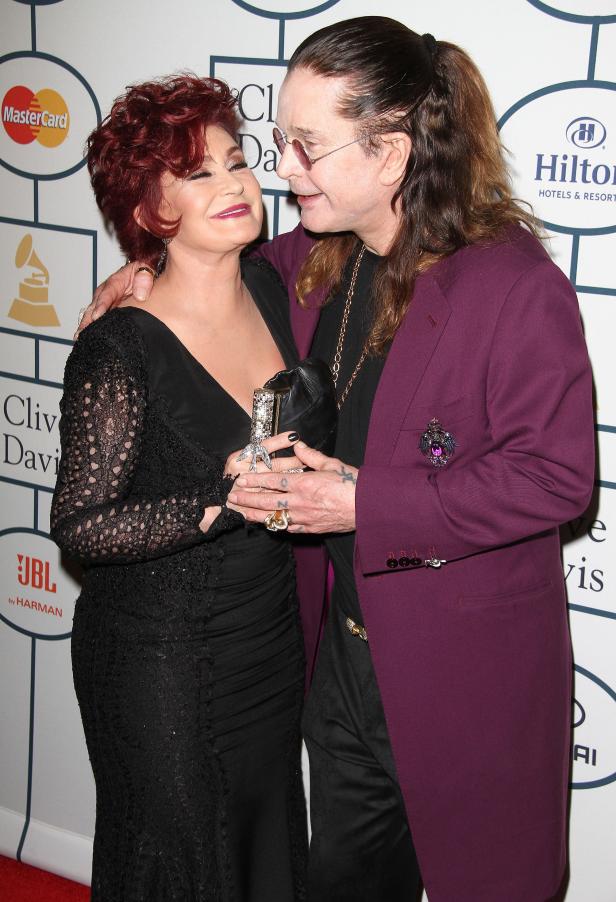 Sharon und Ozzy Osbourne bei einer Veranstaltung.