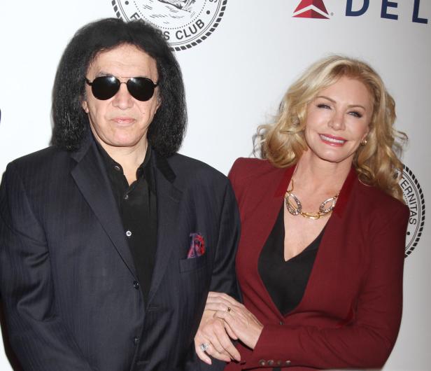 Gene Simmons mit seiner Frau Shannon Tweed bei einer Veranstaltung.