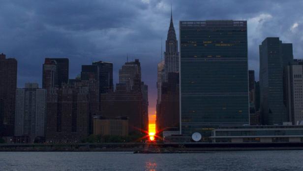 Naturphänomen: Sonnenstraßen in New York