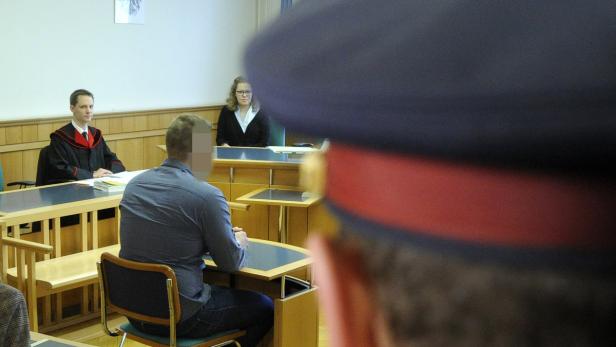 PROZESS MISSHANDLUNGSVORWURF GEGEN WIENER POLIZEI