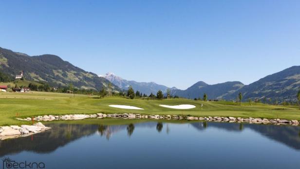 Abschlag mit Aussicht im Zillertal