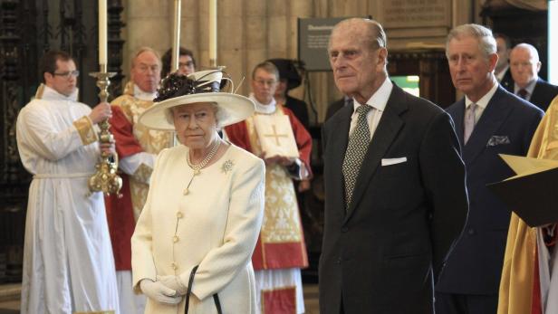 Königin Elizabeth II. aus Spital entlassen