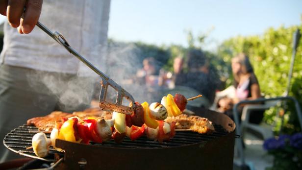 Grillpartys und Wildwuchs nebenan: Was ist erlaubt?